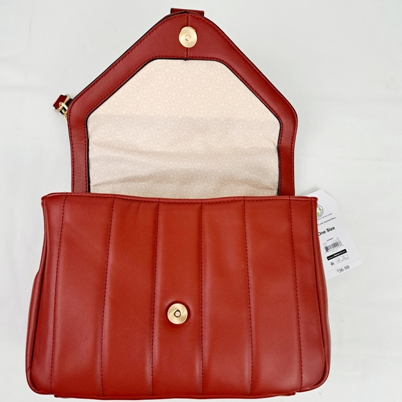 Time and Tru Women's Red Puffer Quilted Envelop Style Handbag, purse - Picture 8 of 11